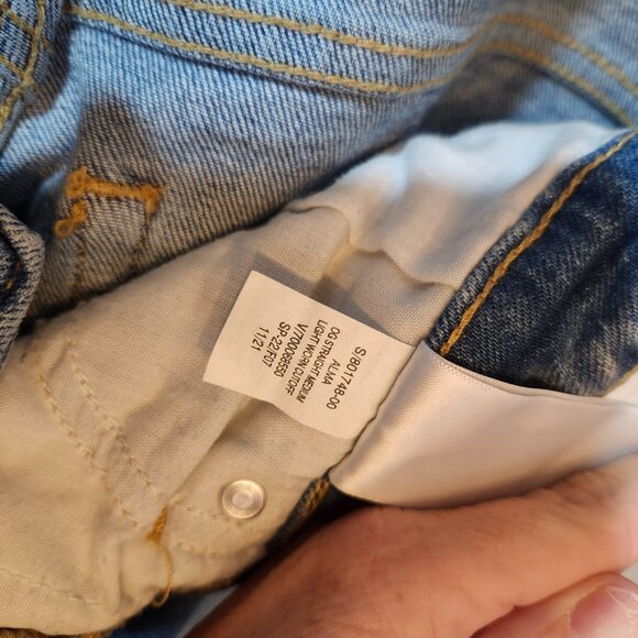 Old Navy OG Straight / Light Worn Cutoff Women's Jeans / Size 2 - Picture 6 of 6